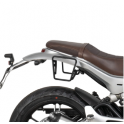 Монтажен комплект за куфари SHAD SR.SIDE BAG QJMOTOR SRV 550 '22 Монтажен комплект за куфари SHAD SR.SIDE BAG QJMOTOR SRV 550 '22