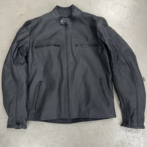 Мото кожено яке BLACK BIKE FAST - ПОСЛЕДНА БРОЙКА/OUTLET Мото кожено яке BLACK BIKE FAST - ПОСЛЕДНА БРОЙКА/OUTLET