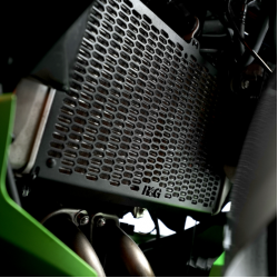 Протектор за радиатор R&G Pro Radiator Guard (2 pieces) Kawasaki Ninja 7 / Z 7 Hybrid 24 26
