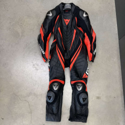 Кожен екип DAINESE ZH260626 Кожен екип DAINESE ZH260626