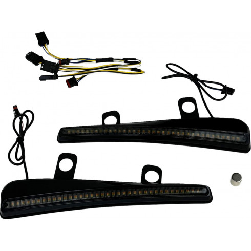 Светлина led turn signal windshield trim черна w/smk lens CUSTOM DYNAMICS CD-RG23-SWT-B Светлина led turn signal windshield trim черна w/smk lens CUSTOM DYNAMICS CD-RG23-SWT-B