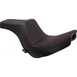 Седалка Predator III - двойно ромбоидна - черна с червени шевове - Softail 18+ DRAG SPECIALTIES 0802-1492