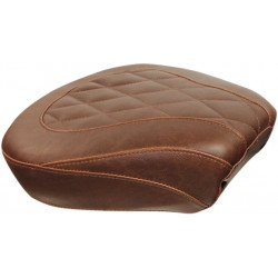 Задна седалка PILLION PAD WIDE TRIPPER DIAMOND STITCH BROWN MUSTANG SEATS 76723 Задна седалка PILLION PAD WIDE TRIPPER DIAMOND STITCH BROWN MUSTANG SEATS 76723