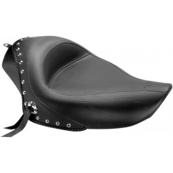 Седалка solo studded с conchos MUSTANG SEATS 76156 Седалка solo studded с conchos MUSTANG SEATS 76156