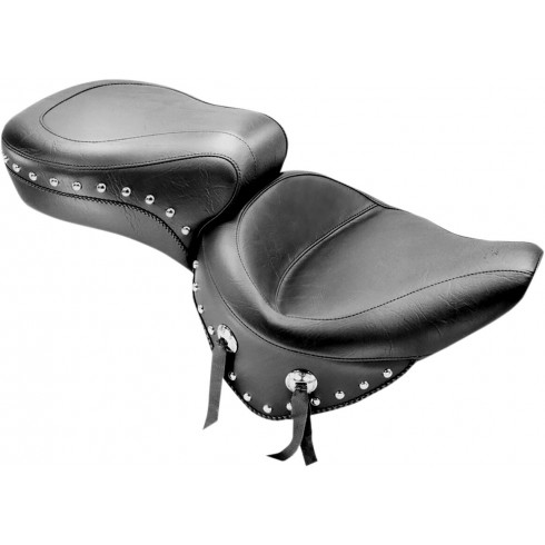 Седалка едно цяло super touring 2-up с капси и кончоси MUSTANG SEATS 75072 Седалка едно цяло super touring 2-up с капси и кончоси MUSTANG SEATS 75072