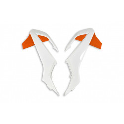 Капаци за радиатор SX65 16-23 OE19 UFO PLAST KT04073#999W
