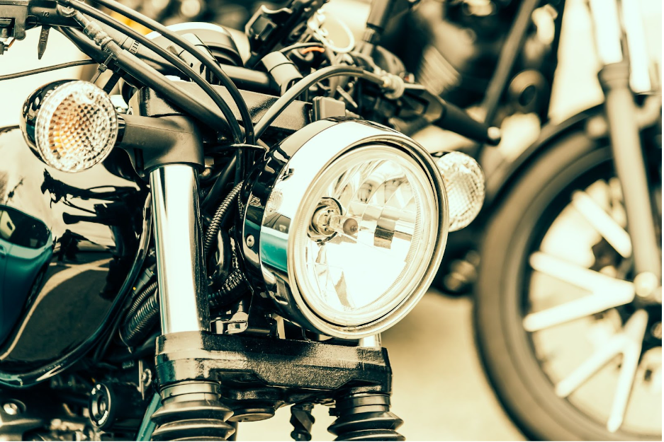 Мотоциклетни гуми - история и иновации