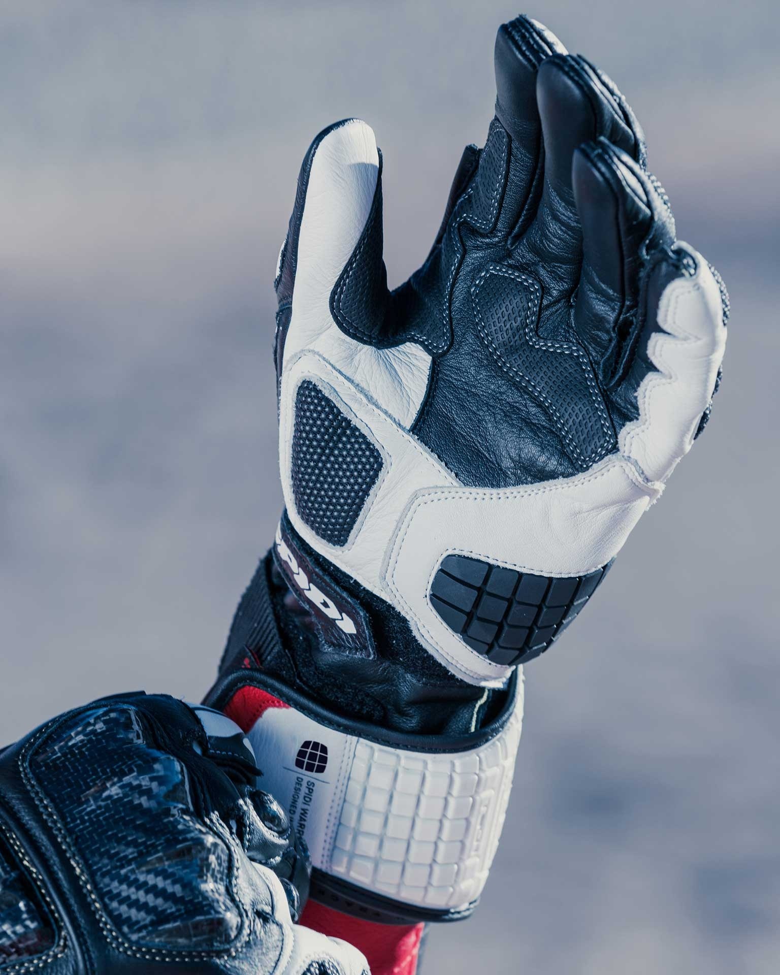 Мото ръкавици SPIDI Carbo track EVO BLACK/WHITE — снимка 4
