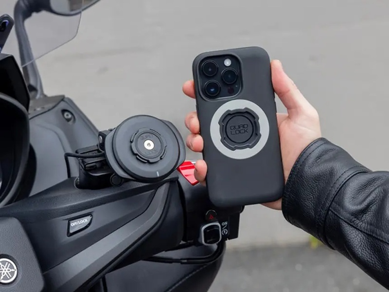 Система за монтаж QUAD LOCK Brake Reservoir Phone Mount V2_6