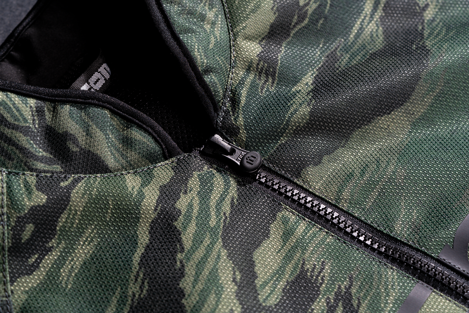 Текстилно мото яке ICON HOOLIGAN CE TIGER`S BLOOD GREEN — снимка 2