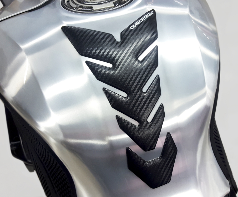 Протектор за резервоар ONEDESIGN  CGAN135P_2