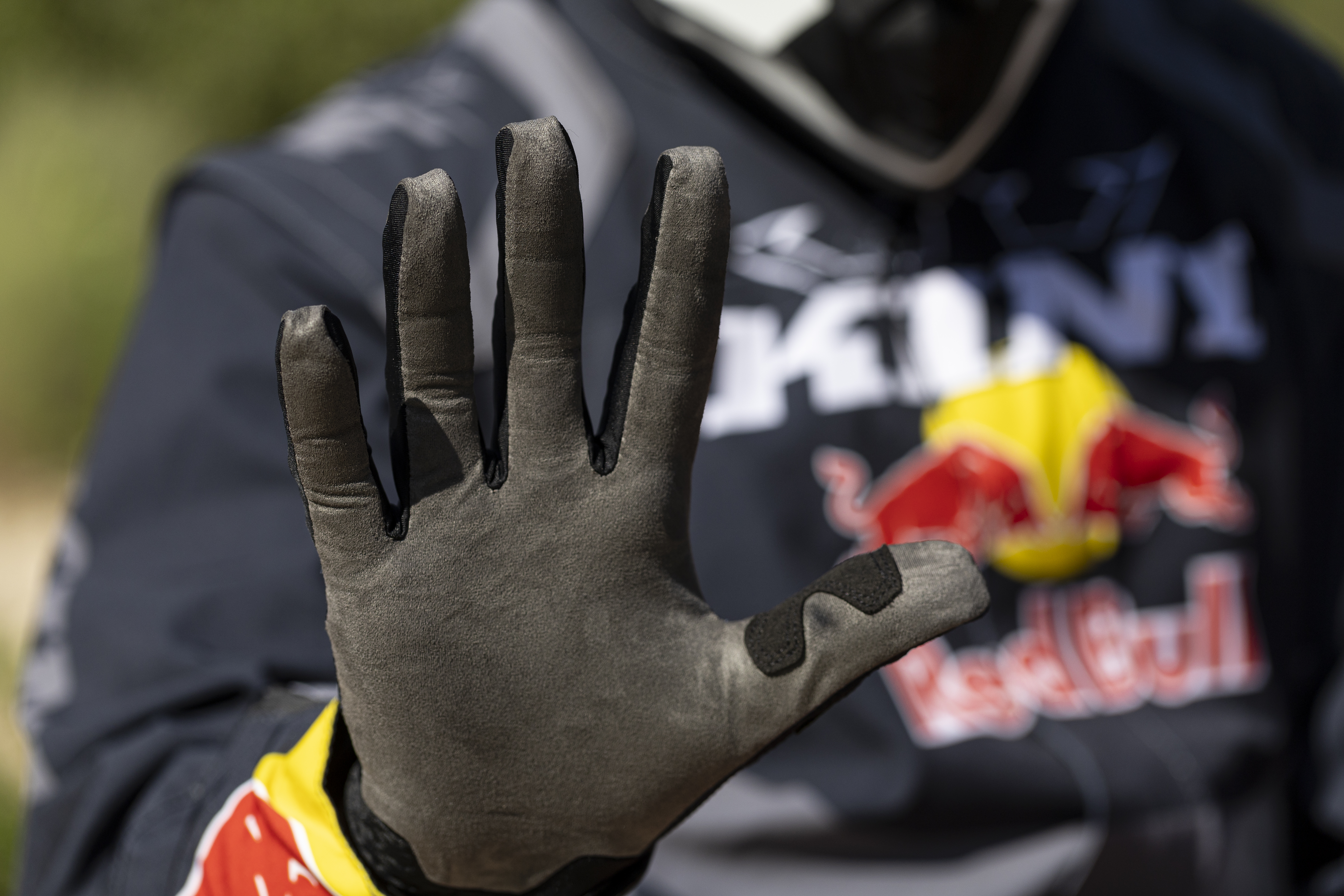 Мотокрос ръкавици KINI RED BULL MXC 1.0-ANTHRACITE_3