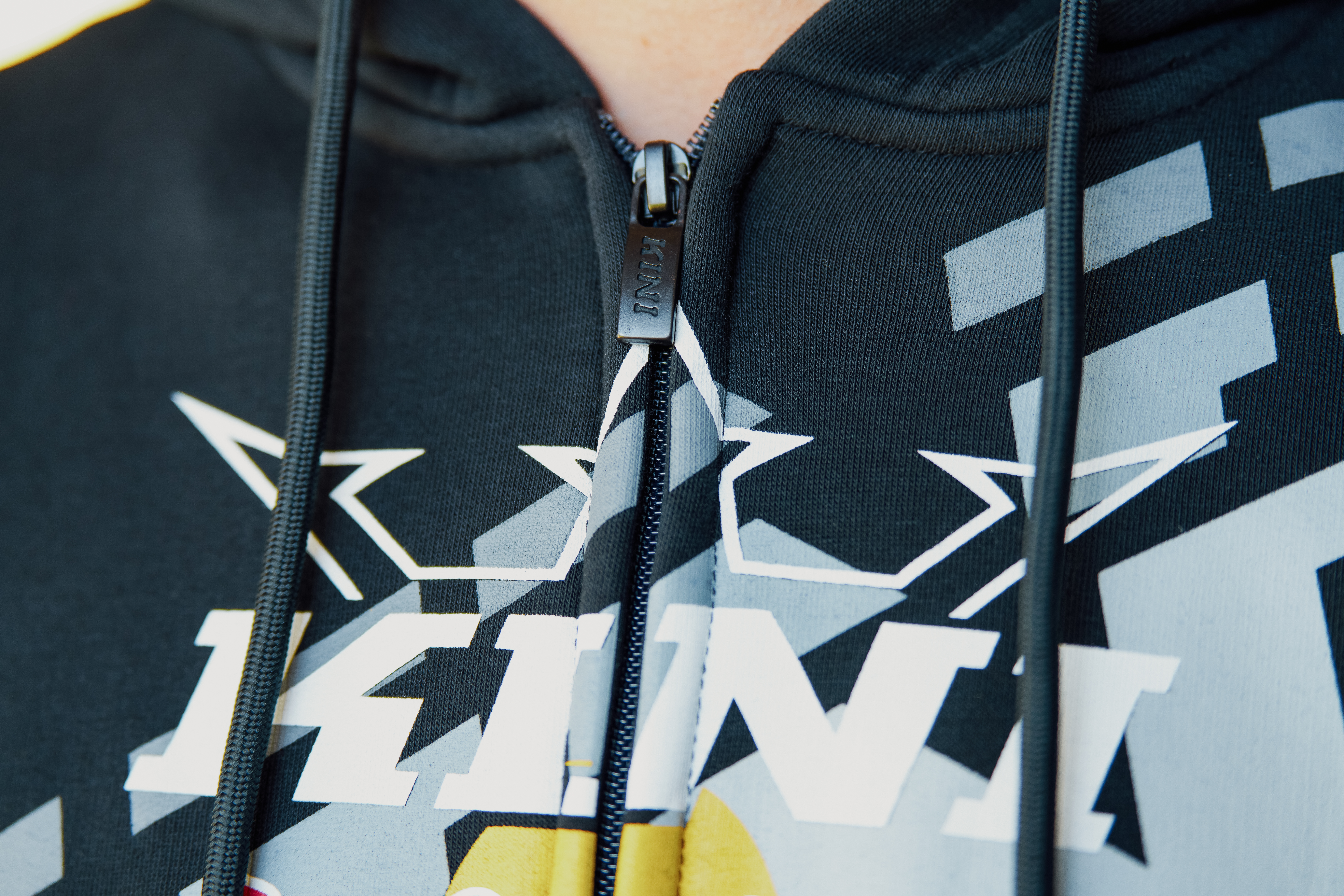 Суитшърт KINI RED BULL ST ZIP 1.0-ANTHRACITE — снимка 5