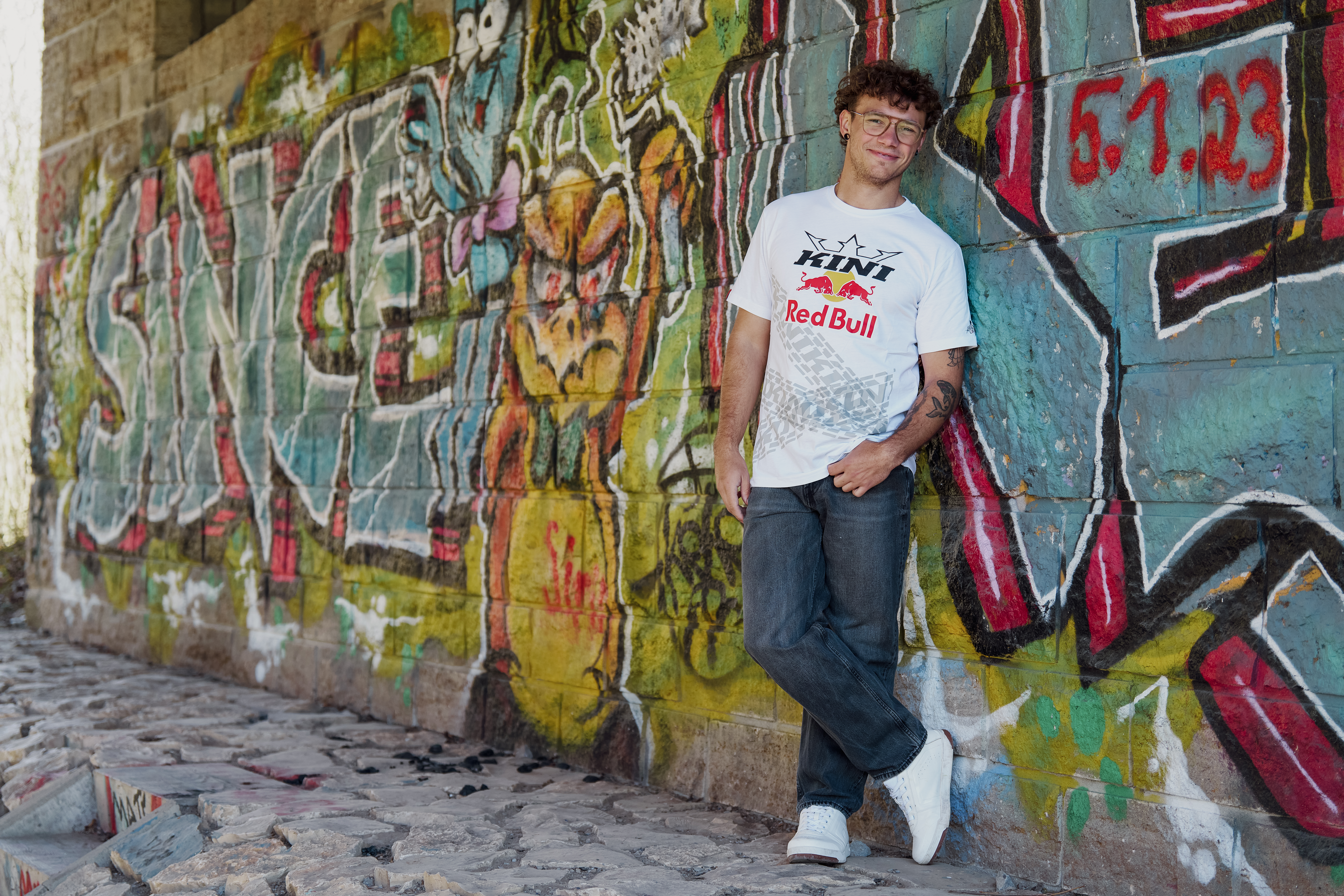 Тениска KINI RED BULL TR TEE 2.0-WHITE — снимка 2