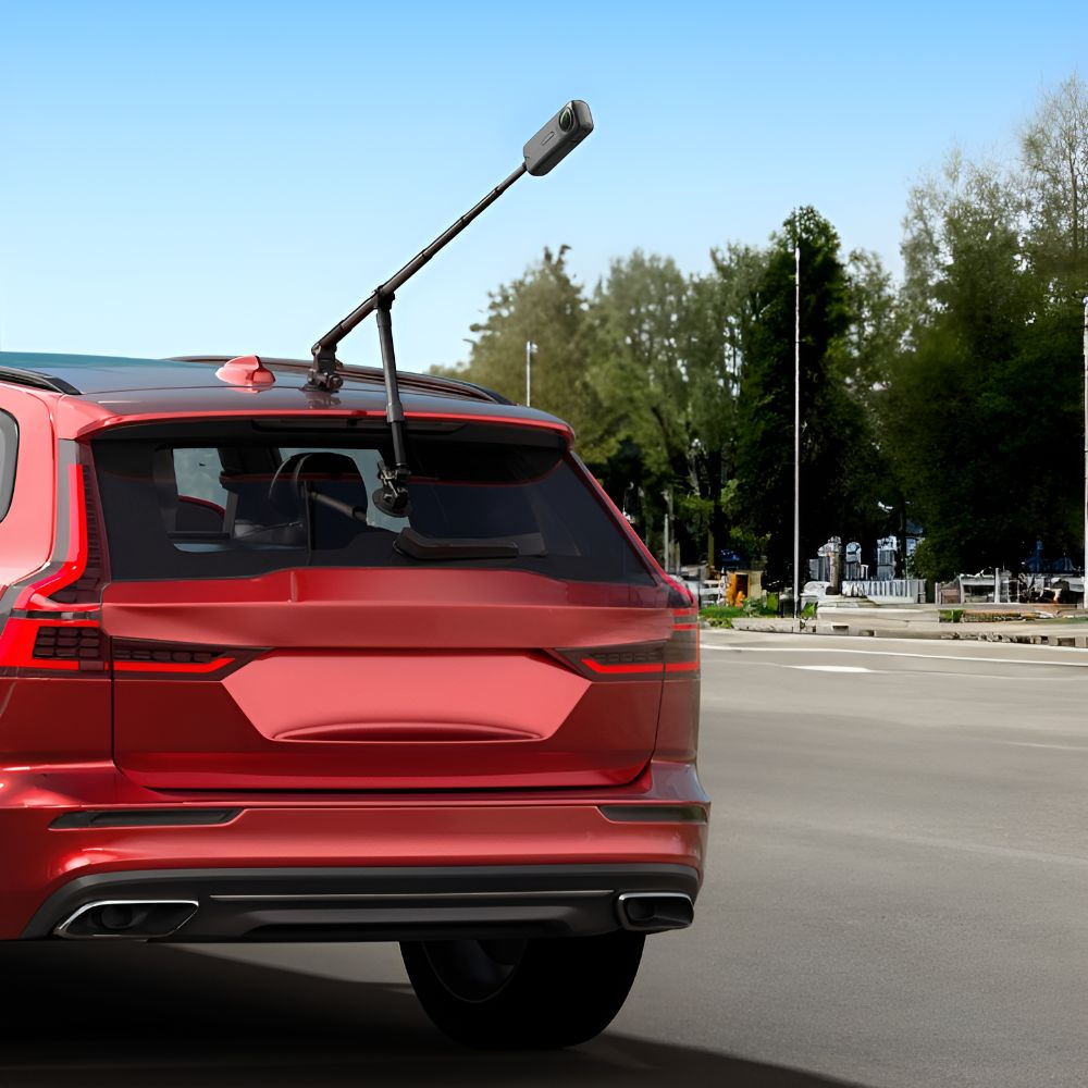 Стойка за закрепване на екшън камера Insta360 Dual Suction Cup Car Mount — снимка 2