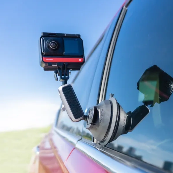 Стойка за закрепване на екшън камера Insta360 Suction Cup Car Mount — снимка 2