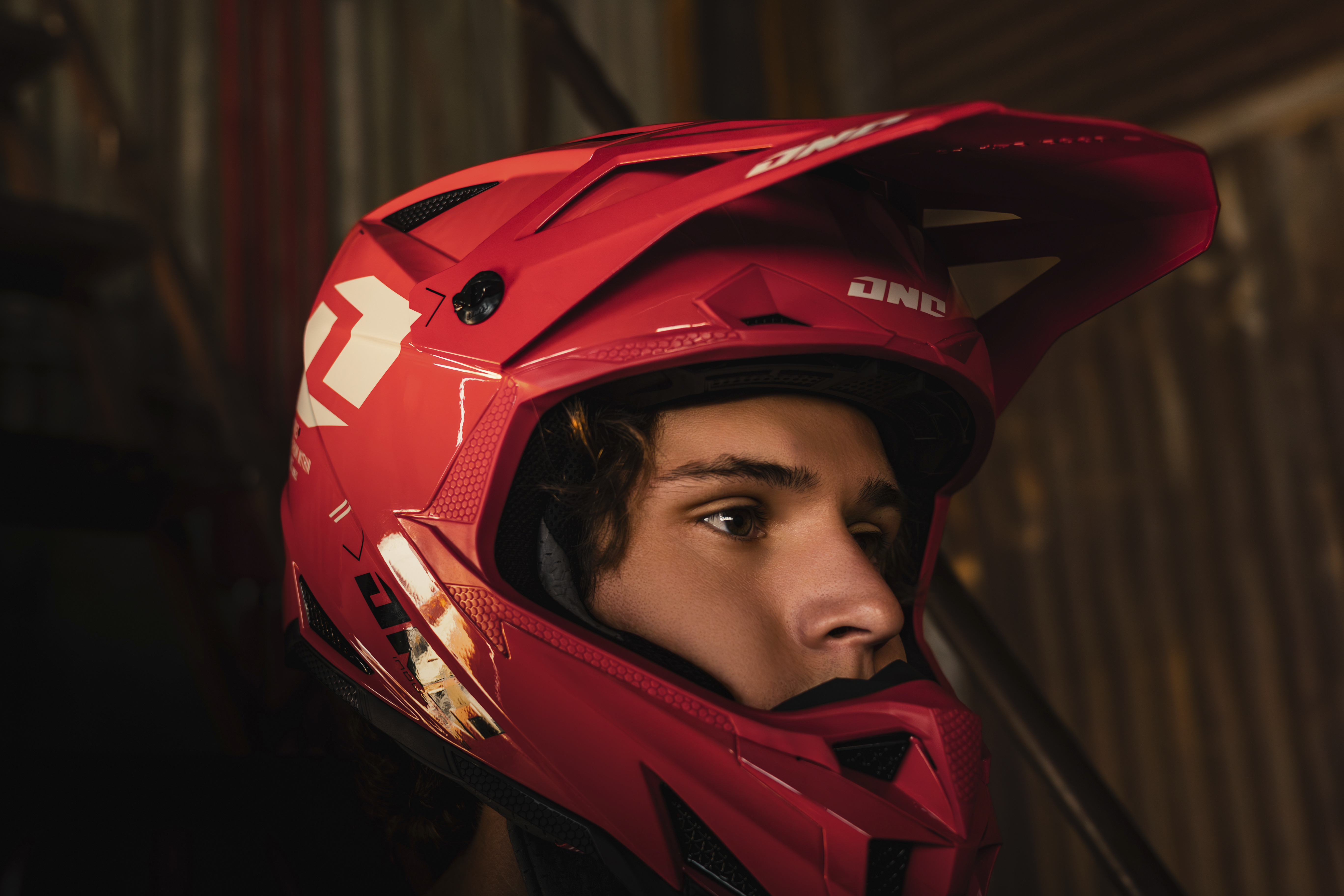 Мотокрос каска ONE INDUSTRIES X-297 FOCUS ELECTRIC RED — снимка 3