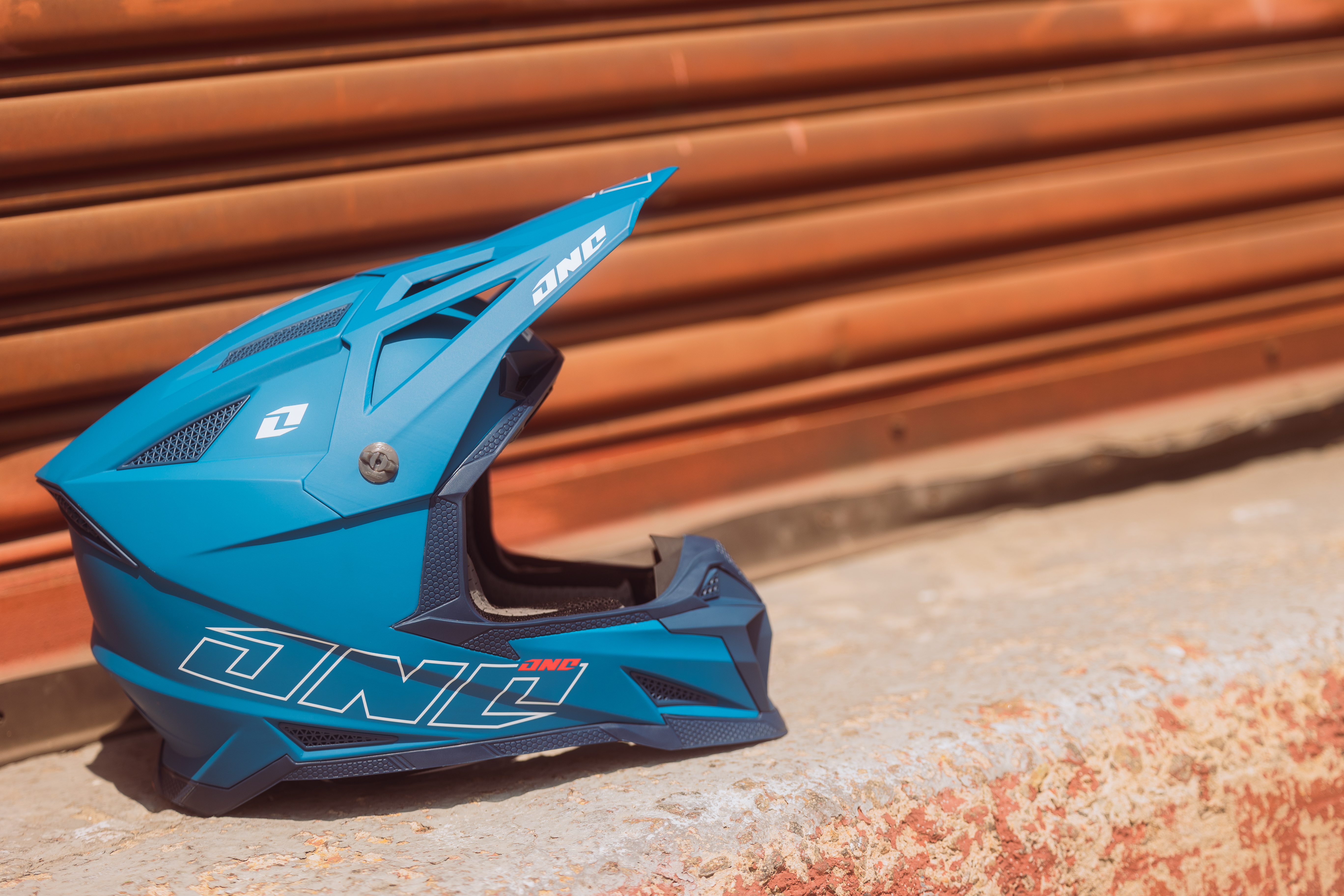 Мотокрос каска ONE INDUSTRIES X-297 HORIZON COBALT BLUE — снимка 2