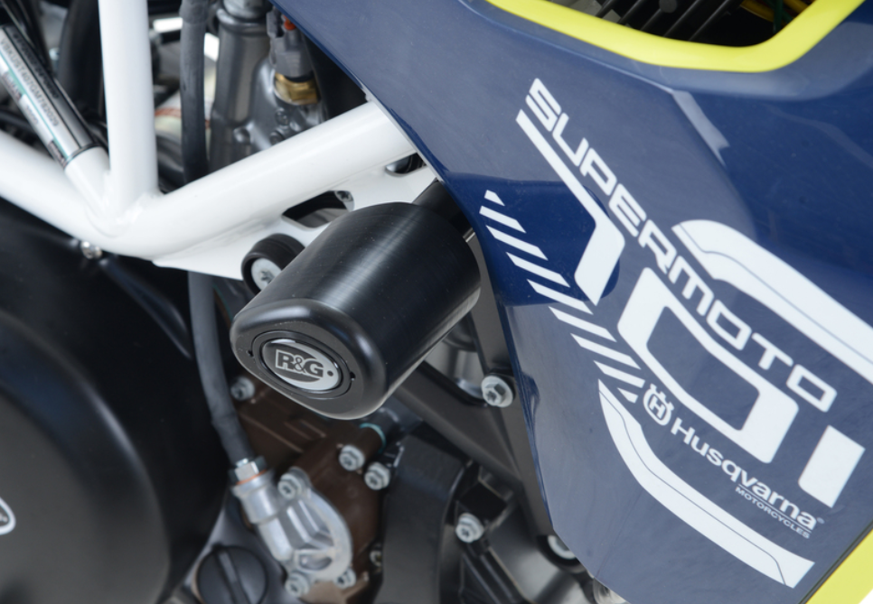 Краш тапи R&G RACING Aero Crash Protectors Black Husqvarna 701 Supermoto — снимка 6