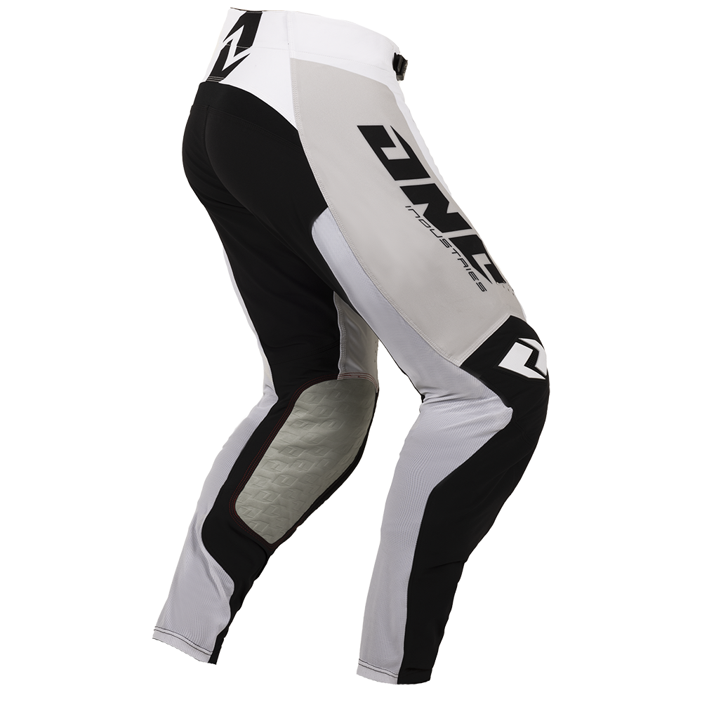 Мотокрос брич ONE INDUSTRIES X-197 WHITE OUT — снимка 2