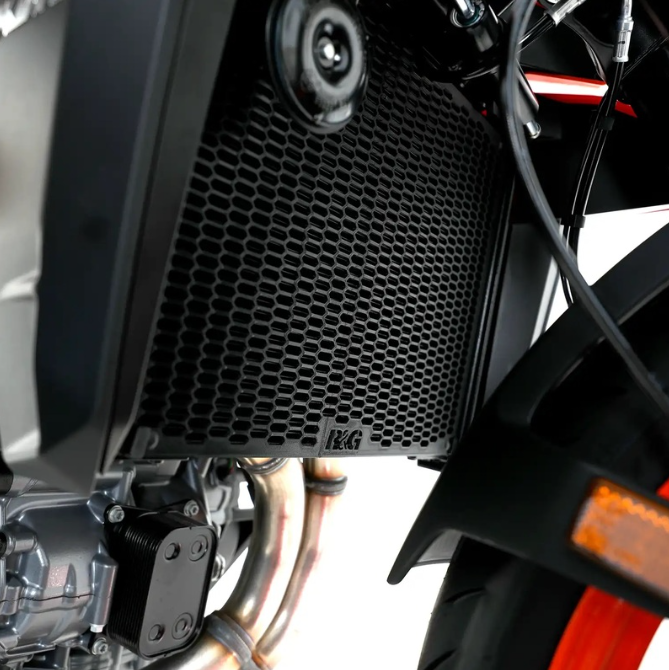 Протектор за радиатор R&G RACING Pro Radiator Guard KTM Duke 990 24-25 — снимка 3
