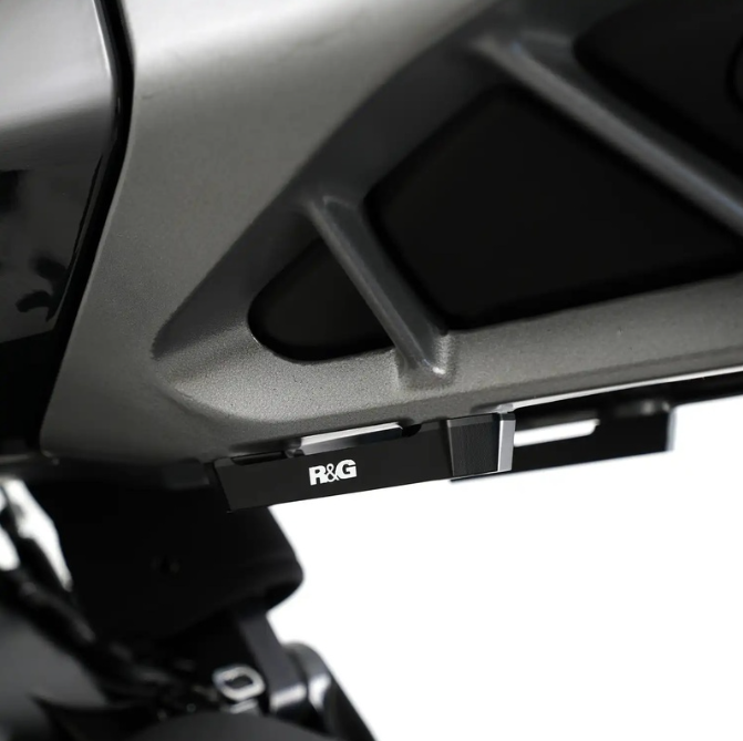 Плоча R&G RACING Footrest Blanking Plate KTM Duke 125/390 24-25 — снимка 2