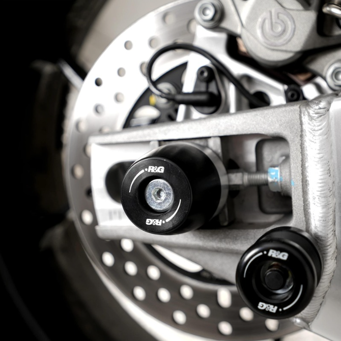 Протектор за ос R&G RACING Swingarm Protection Aprilia Tuono 1100 V4 25-26 — снимка 3