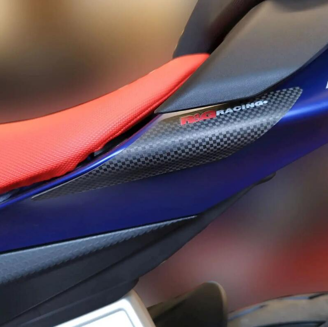 Протектори за опашка R&G RACING Tail Sliders Carbon - Aprilia RS 660 20-25 — снимка 2