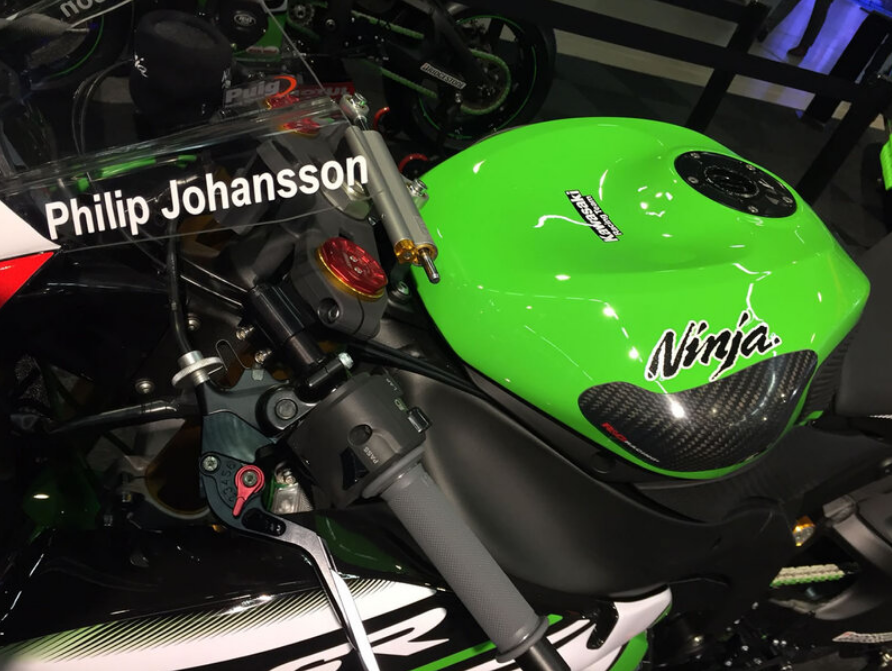 Протектор за резервоар R&G RACING Tank Sliders Carbon Kawasaki Ninja ZX6R 09-16 — снимка 6