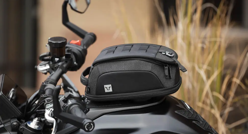 Чанта за резервоар SW-MOTECH LEGEND GEAR TANK BAG LT4 — снимка 2
