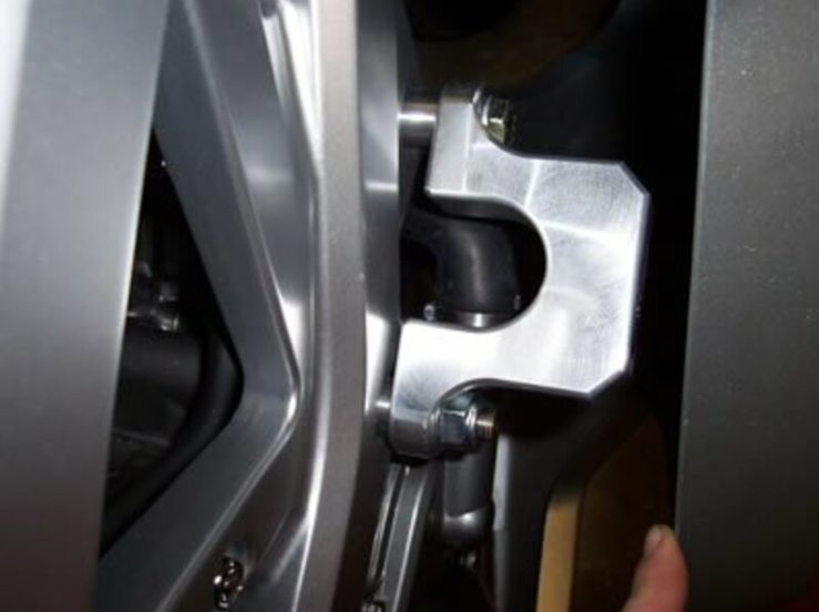 Краш тапи R&G RACING Classic Crash Protectors (swingarm pivot mount) Black Suzuki SV650 Full Faired 03-12 — снимка 3