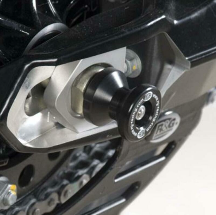 Протектор за ос R&G RACING Swingarm Protection Black Aprilia SXV 550 05-12 / 450 05-08 / Dorsoduro 750 08-16 / Shiver 750 07-16
