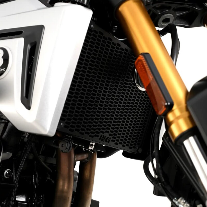 Протектор за радиатор R&G RACING Radiator Guard Suzuki GSX-8T 25-26 / TT 25-26 / R 26 / S 26 — снимка 2