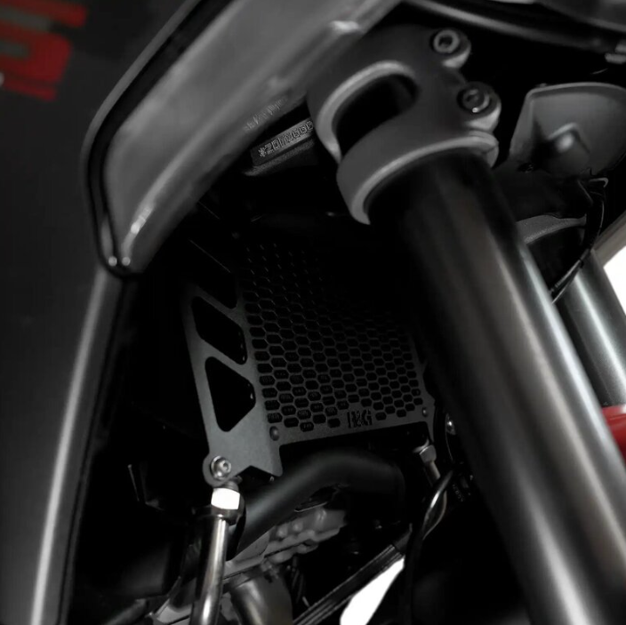 Протектор за маслен радиатор R&G Racing Oil Cooler Guard Ducati Multistrada V4 21-26 — снимка 3