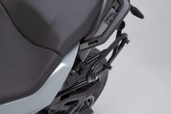 Странични стойки за куфар SW-MOTECH SLC SIDE CARRIER L S 1000 XR ABS 23