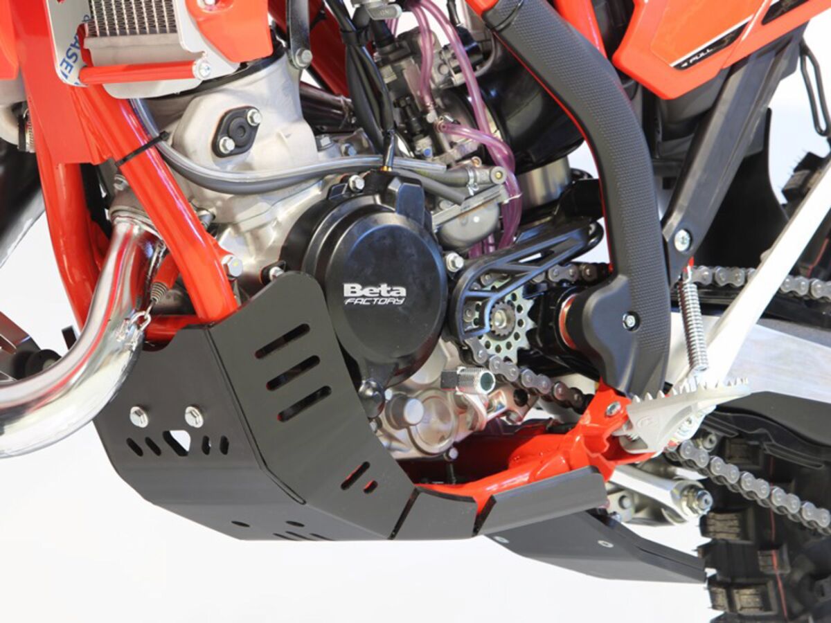 Протектор двигател AXP RACING XTR 8MM BETA 125-200RR AX1685 — снимка 6