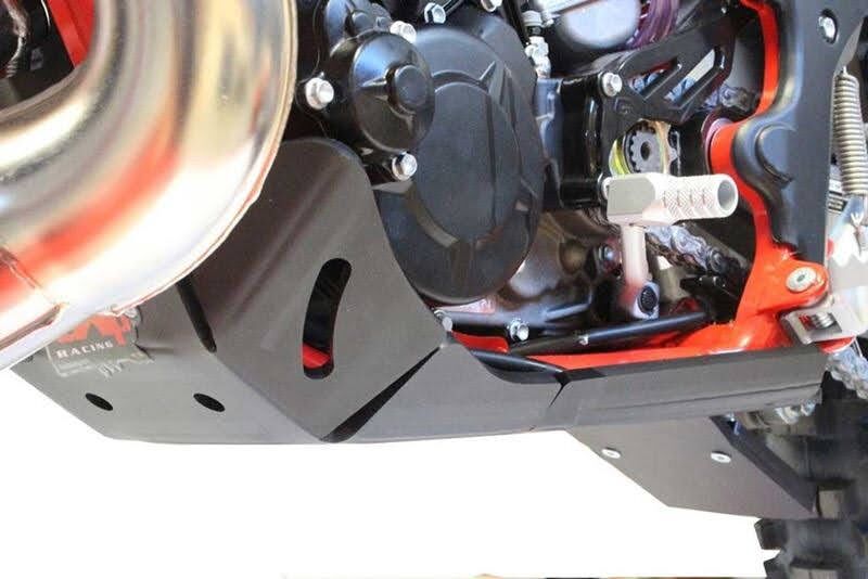 Протектор двигател AXP RACING XTREM RIEJU 20 BK AX1441 — снимка 4
