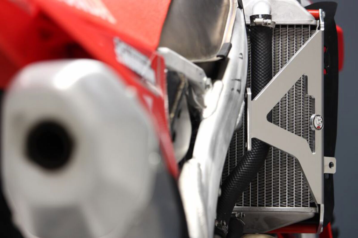Комплект предпазители за радиатор AXP RACING - Honda CRF R AX1598 — снимка 3