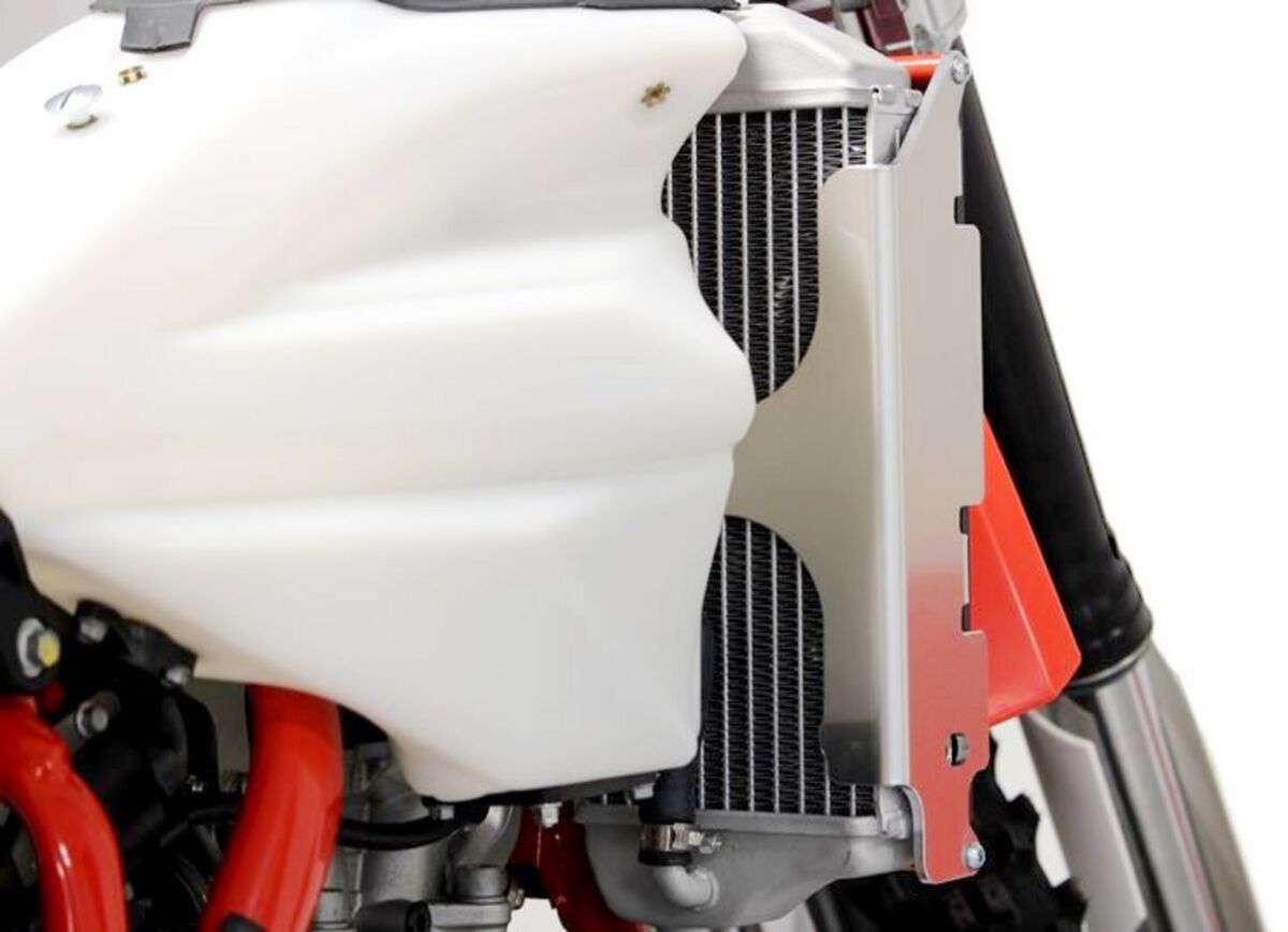 Комплект предпазители за радиатор AXP RACING XTR 8mm BETA 125 200-250-300RR AX1583 — снимка 6
