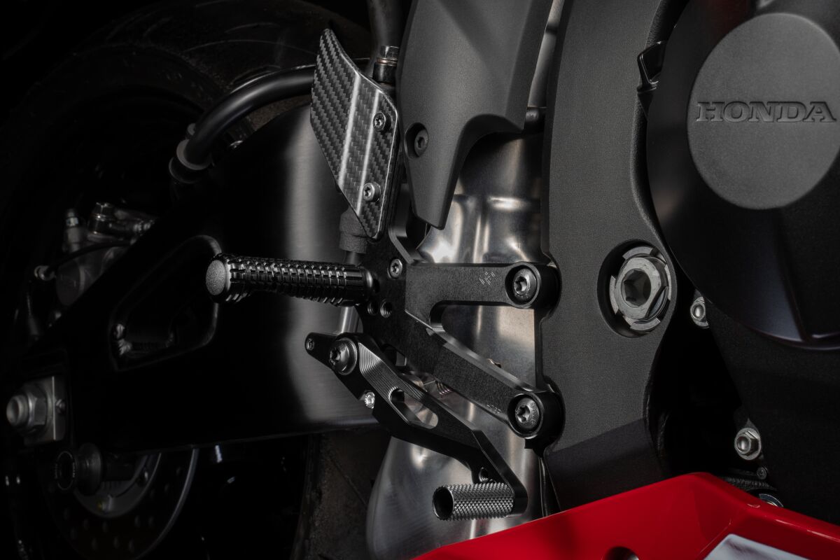Задни степенки FXR черни HONDA GILLES FXR-H06P-B — снимка 2
