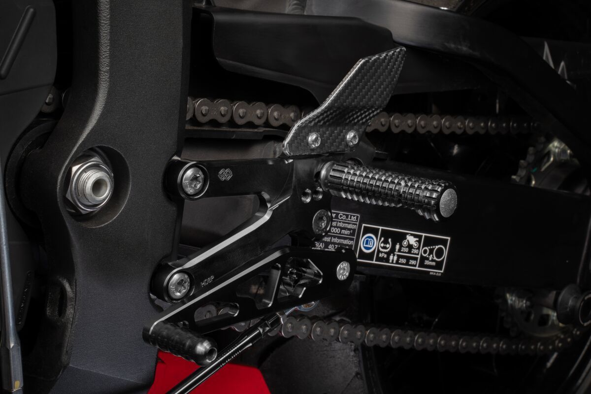 Задни степенки FXR черни HONDA GILLES FXR-H06P-B — снимка 4